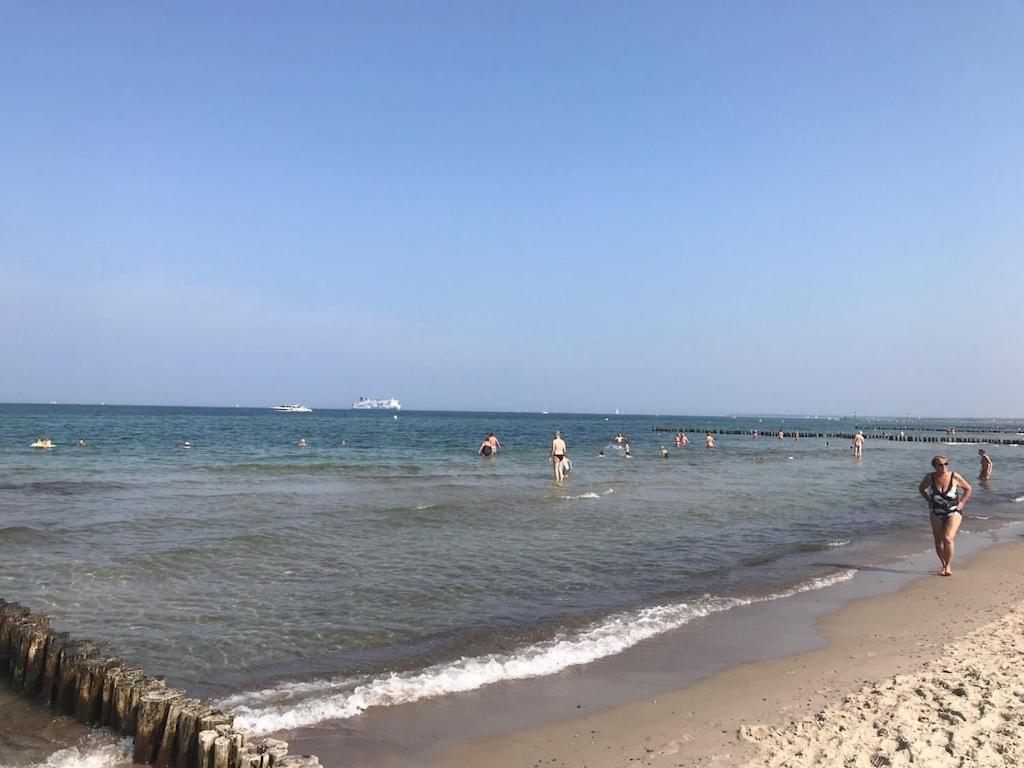 Exclusive Fewo In Warnemuende, 150M To The Beach, 2 Bathrooms, 2 Bedrooms, Sauna, Wifi And Much More. Rostock Bagian luar foto